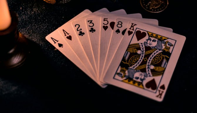 Pengguna aplikasi login4d mengakses beragam fitur permainan sports dan casino dengan mudah